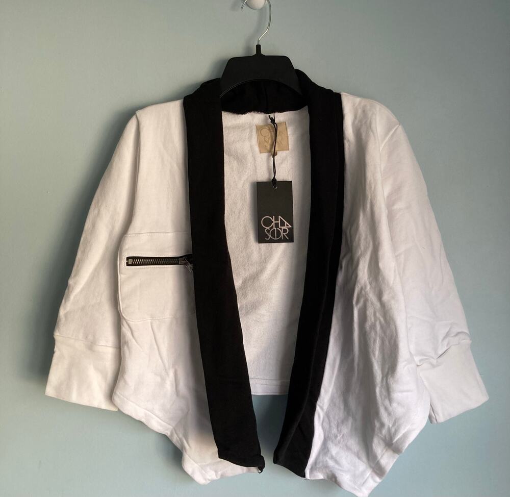NWT Chaser Black and White Crop Cardigan Large Handkerchief